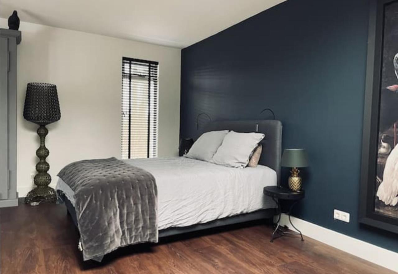 Bed And Breakfast Cherry Zaandam Bagian luar foto