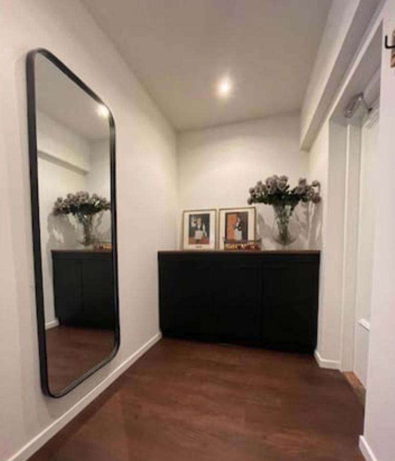 Bed And Breakfast Cherry Zaandam Bagian luar foto